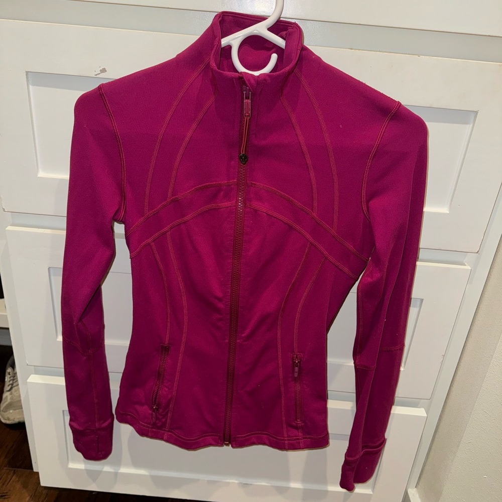 Lululemon define jacket size 4